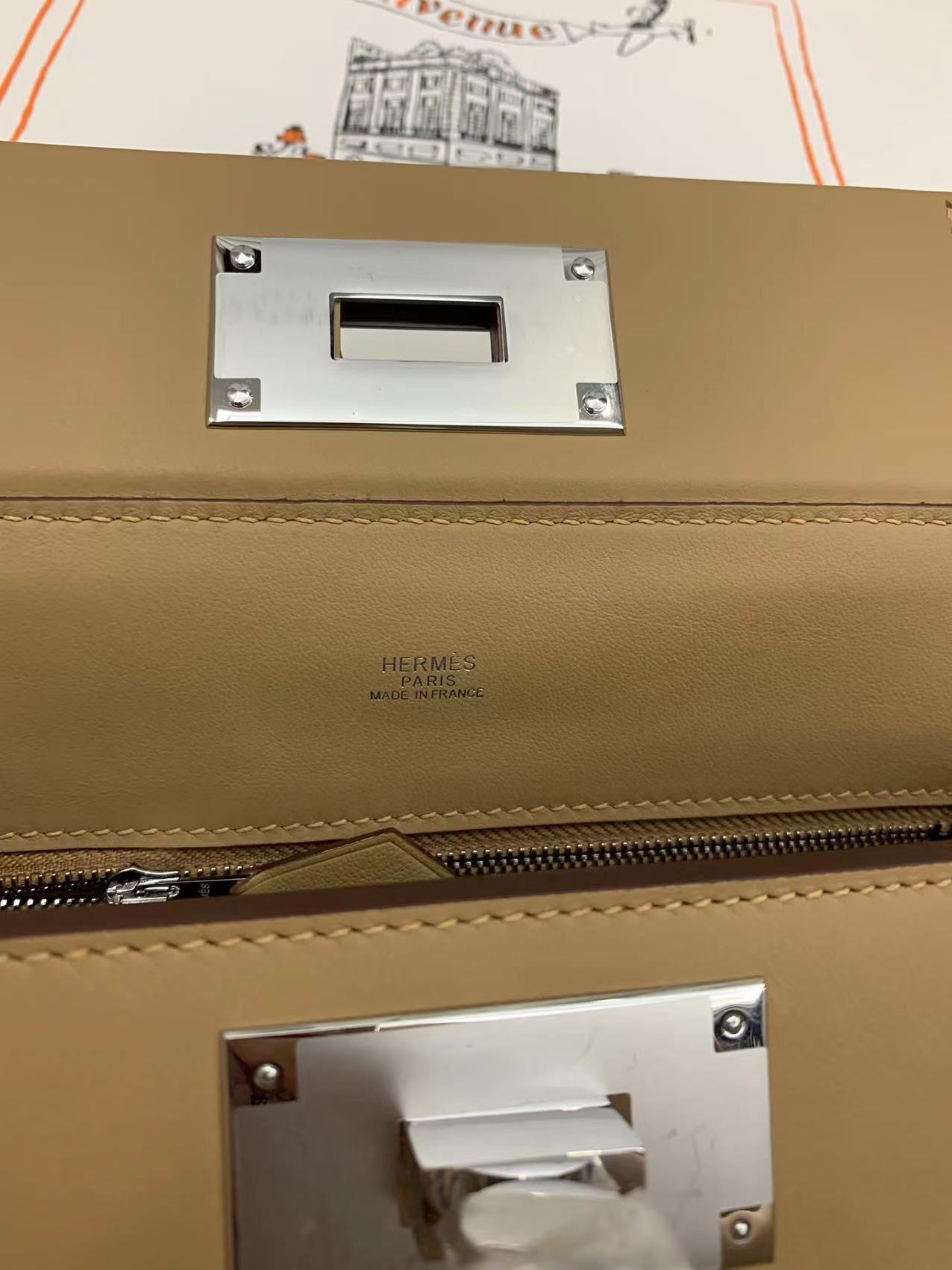 Hermes Kelly Mini 2424 21cm Handbag in Alezan Clemence Leather 